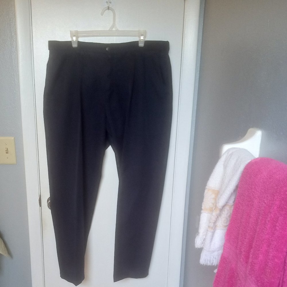 MEN'S NAVY BLUE DRESS PANTS 40" x 30" EXCELLENT CONDITION SELDOM WORN
